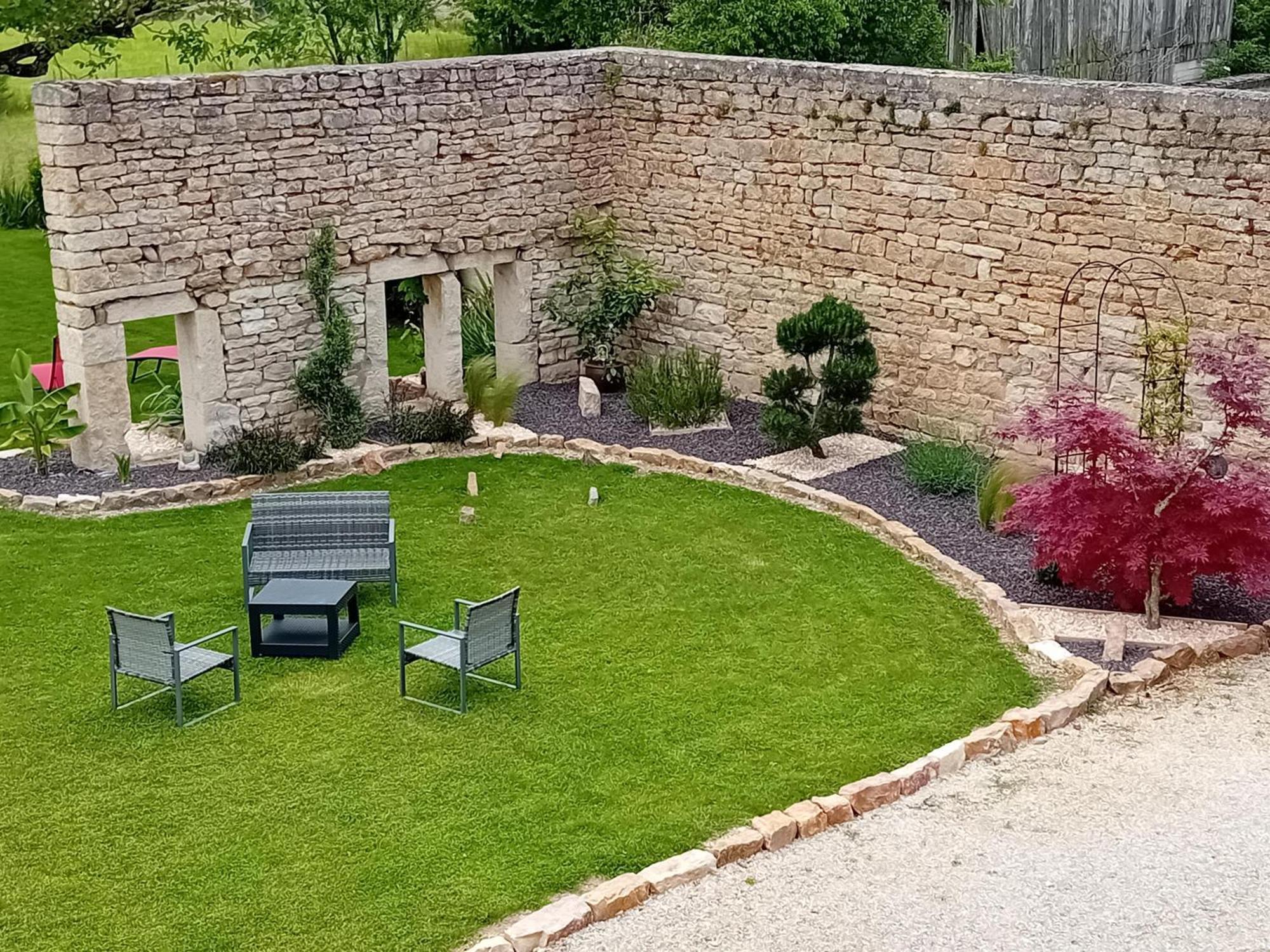 Les Tilleuls Bed and Breakfast Epernay-sous-Gevrey Exterior foto